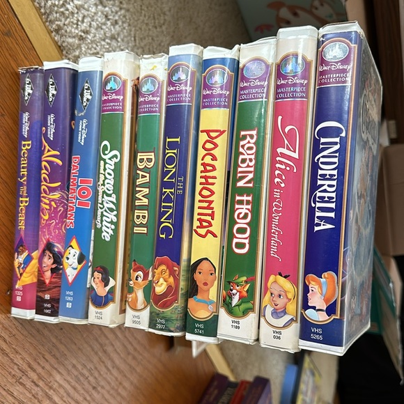 VHS TAPES - Picture 2 of 2